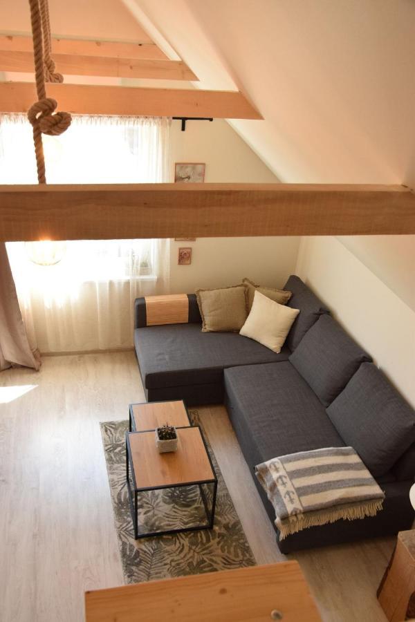 A&J Apartments Κλαϊπέντα Εξωτερικό φωτογραφία